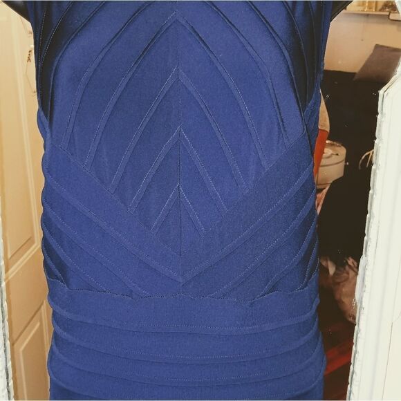 Navy Crisscross Patterned Evening Gown Plus Sz 16 - Beaded Neckline - Picture 5 of 13